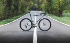 Basso ASTRA - 105 Di2 - Carbon Racefiets - 2023 - Gray Asphalt -Sportserie Winkel astra grey asphalt 13 1427675